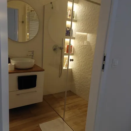 Apartment Aktorow Bronowice *